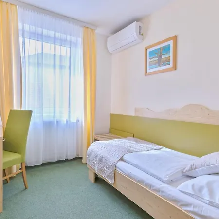 Hotel Wellness Iris Pavlov