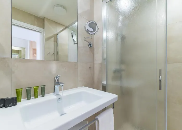 Hotell Wellness Iris Pavlov